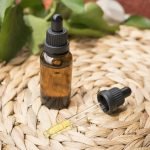 cbd-oil-5358403_640 (1)