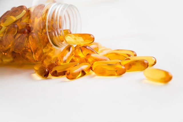 fish-oil-capsules-1623666_640